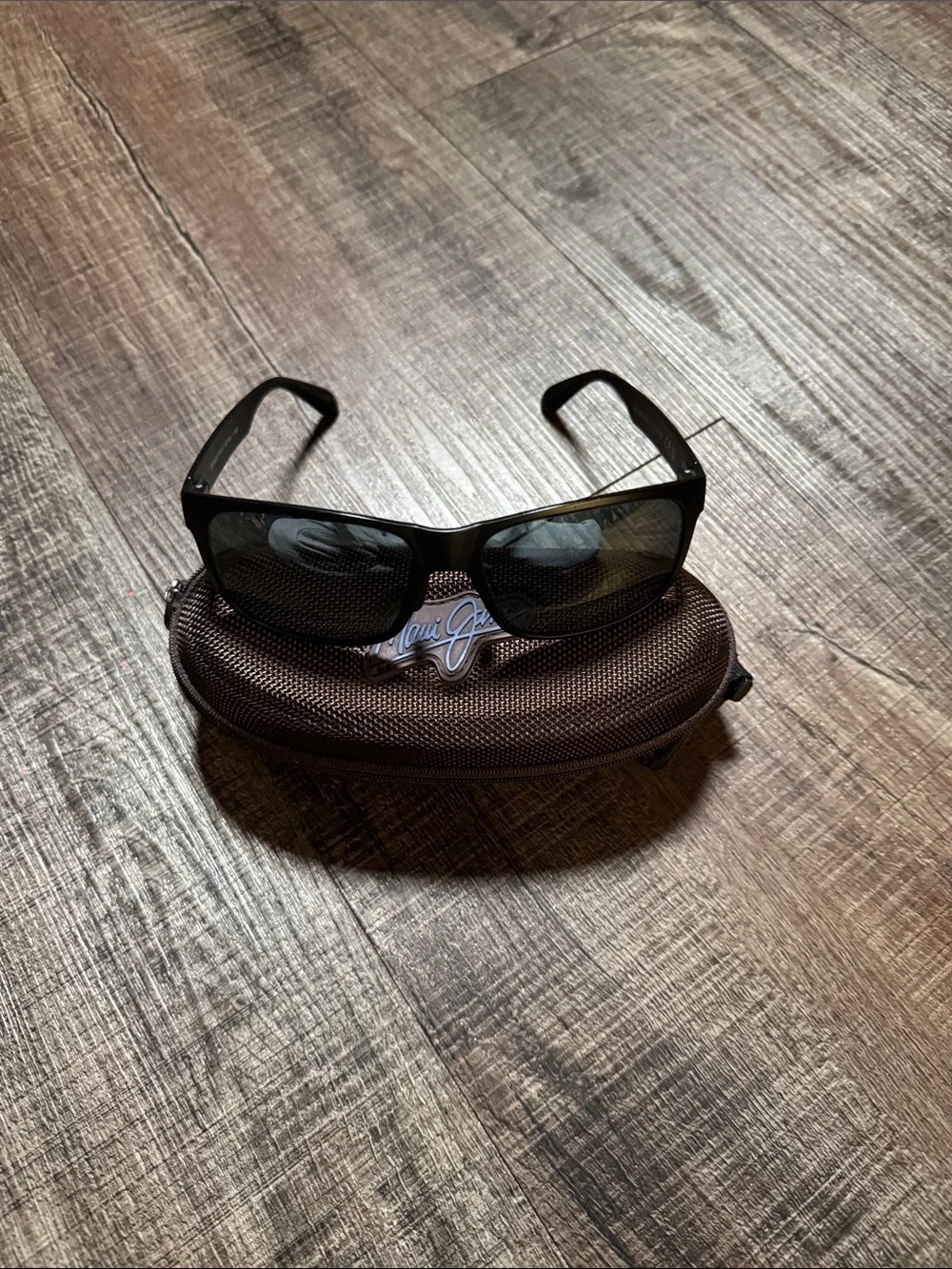 Maui Jim Red Sands Black Frame Polarized Sunglasses with Brown Case